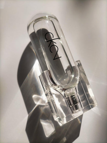 Calvin Klein CK2 Eau de Toilette 100ml – Fresh Woody Aromatic Unisex Fragrance