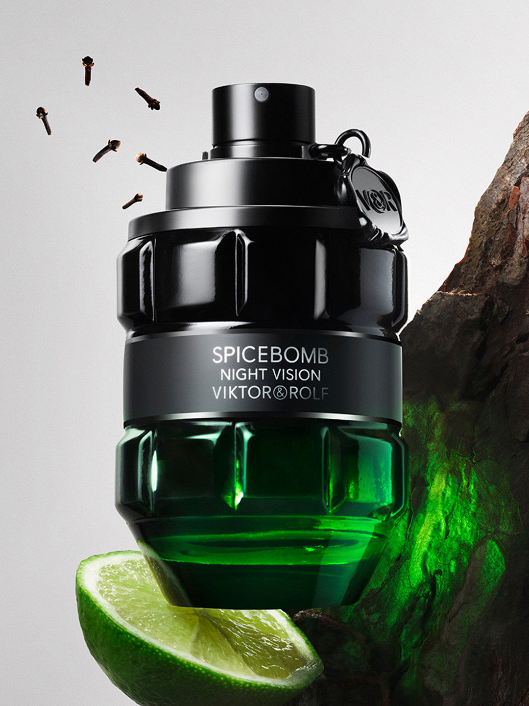 Viktor & Rolf Spicebomb Night Vision Eau de Toilette 90ml 3.04 fl oz Fresh Spicy Woody Men’s Perfume for Evening Wear