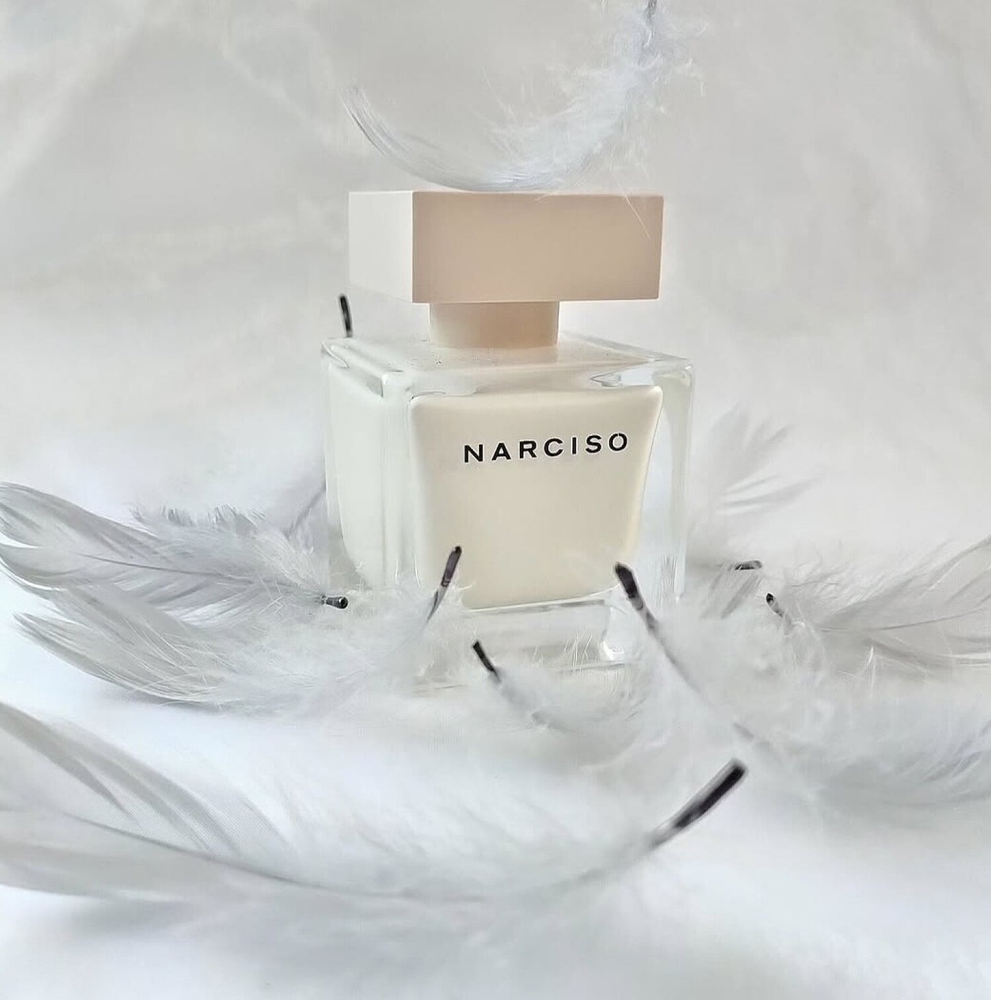 Narciso Rodriguez Narciso Eau de Parfum for Women 90ml – White Floral Musky Fragrance
