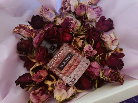 Valentino Donna Born In Roma The Gold Eau de Parfum 100ml 3.4 fl oz Women’s Warm Floral Amber Luxury Perfume